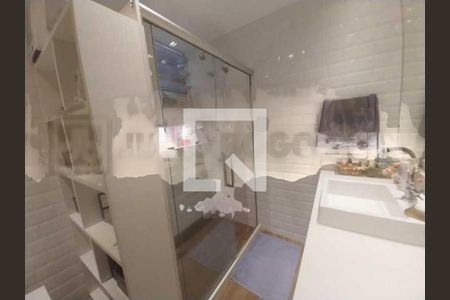 Casa à venda com 229m², 4 quartos e 3 vagas