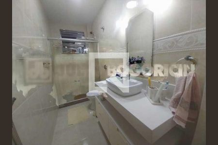 Casa à venda com 229m², 4 quartos e 3 vagas