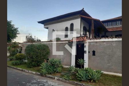 Casa de condomínio à venda com 346m², 5 quartos e 3 vagas