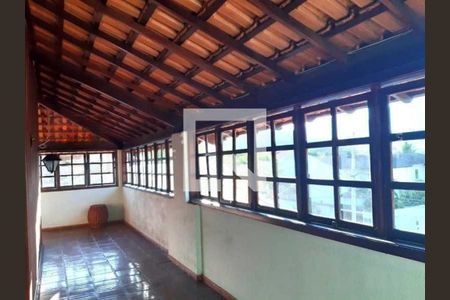 Casa de condomínio à venda com 346m², 5 quartos e 3 vagas