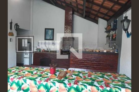 Casa de condomínio à venda com 346m², 5 quartos e 3 vagas