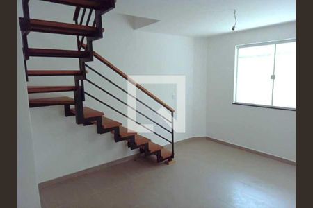 Casa de condomínio à venda com 81m², 2 quartos e 1 vaga