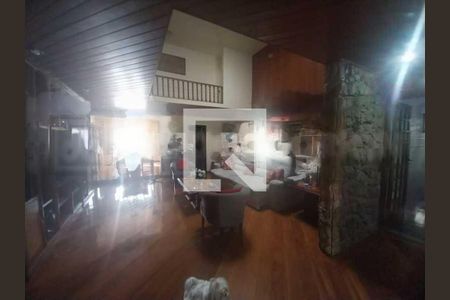 Casa de condomínio à venda com 700m², 6 quartos e 2 vagas