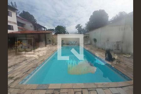 Casa de condomínio à venda com 700m², 6 quartos e 2 vagas