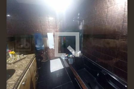 Casa de condomínio à venda com 700m², 6 quartos e 2 vagas