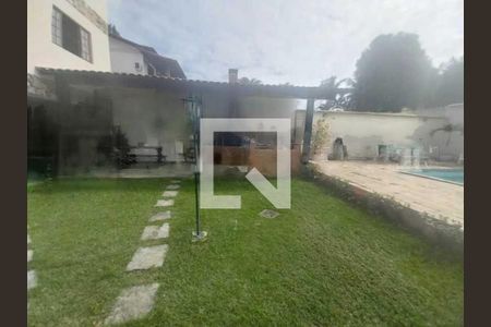 Casa de condomínio à venda com 700m², 6 quartos e 2 vagas