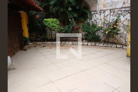 Casa de condomínio à venda com 277m², 5 quartos e 2 vagas