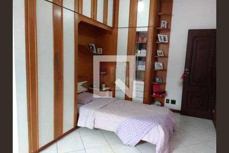 Casa de condomínio à venda com 277m², 5 quartos e 2 vagas