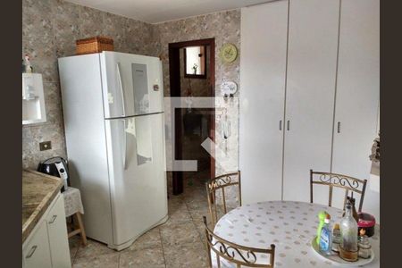 Casa de condomínio à venda com 277m², 5 quartos e 2 vagas