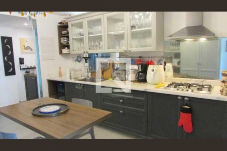 Apartamento à venda com 172m², 3 quartos e 1 vaga
