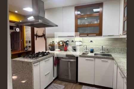 Casa à venda com 140m², 4 quartos e sem vaga