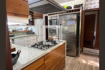 Casa à venda com 140m², 4 quartos e sem vaga