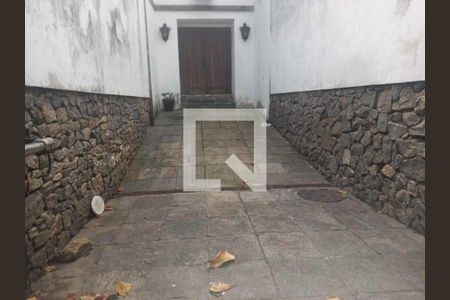 Casa à venda com 100m², 3 quartos e 2 vagas