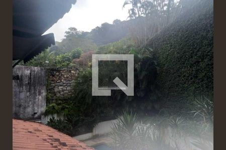 Casa à venda com 100m², 3 quartos e 2 vagas