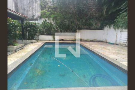 Casa à venda com 100m², 3 quartos e 2 vagas