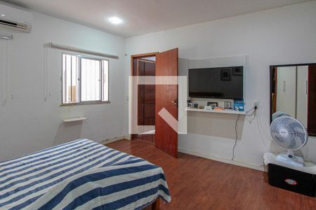 Casa de condomínio à venda com 200m², 3 quartos e 1 vagaQuarto 2 suíte