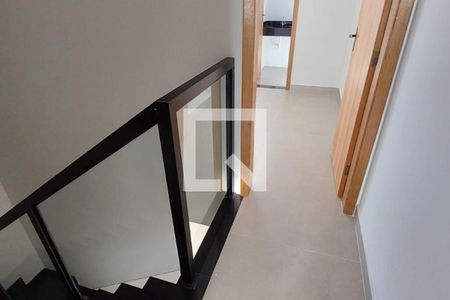 Casa à venda com 77m², 2 quartos e 1 vaga