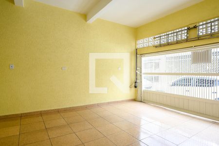 Casa à venda com 100m², 3 quartos e 2 vagas Casa à venda com 100m², 3 quartos e 2 vagasGaragem