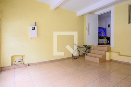 Casa à venda com 100m², 3 quartos e 2 vagas Casa à venda com 100m², 3 quartos e 2 vagasGaragem