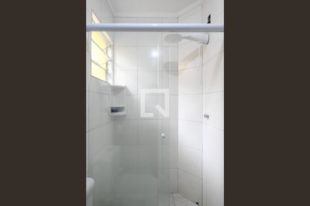 Casa à venda com 100m², 3 quartos e 2 vagas Casa à venda com 100m², 3 quartos e 2 vagasBanheiro Social