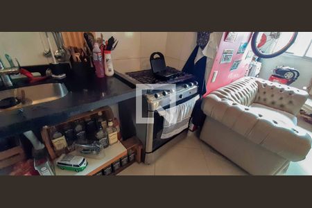 Apartamento à venda com 60m², 2 quartos e 2 vagas Apartamento à venda com 60m², 2 quartos e 2 vagasCozinha