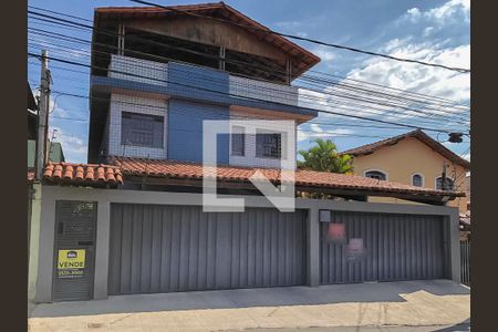 Apartamento à venda com 97m², 3 quartos e 1 vaga Apartamento à venda com 97m², 3 quartos e 1 vagaFachada