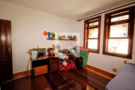 Casa para alugar com 400m², 5 quartos e 4 vagasquarto 2