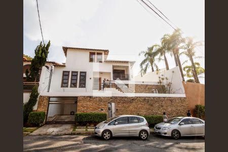 Casa para alugar com 400m², 5 quartos e 4 vagasfachada