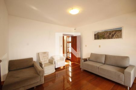 Casa para alugar com 400m², 5 quartos e 4 vagassala 2