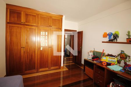 Casa para alugar com 400m², 5 quartos e 4 vagasquarto 2