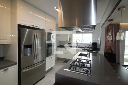 Apartamento à venda com 198m², 3 quartos e 6 vagasSala / Cozinha