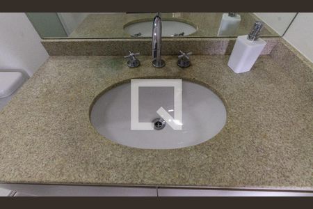 Apartamento à venda com 73m², 2 quartos e 1 vaga Apartamento à venda com 73m², 2 quartos e 1 vagaBanheiro da Suíte