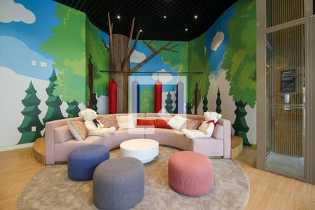 Apartamento à venda com 71m², 2 quartos e 1 vaga Apartamento à venda com 71m², 2 quartos e 1 vagaÁrea comum - Brinquedoteca