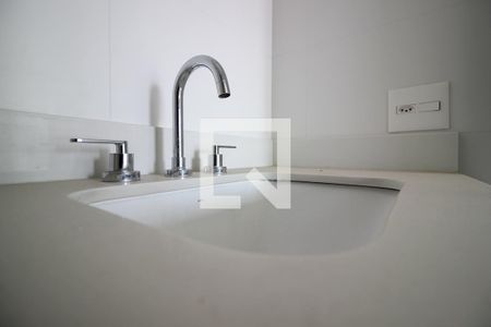 Apartamento à venda com 71m², 2 quartos e 1 vaga Apartamento à venda com 71m², 2 quartos e 1 vagaBanheiro