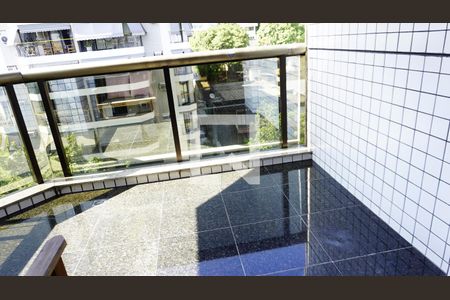 Apartamento à venda com 239m², 5 quartos e 3 vagasVaranda - Sala