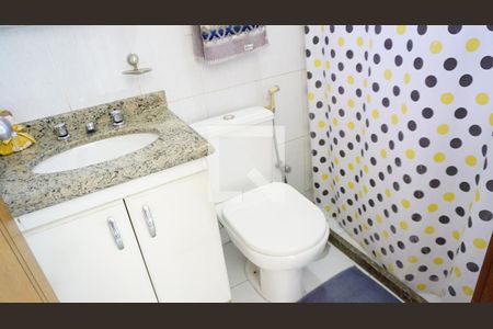 Apartamento à venda com 239m², 5 quartos e 3 vagasBanheiro Social 2