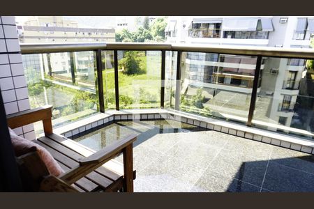 Apartamento à venda com 239m², 5 quartos e 3 vagasVaranda - Sala