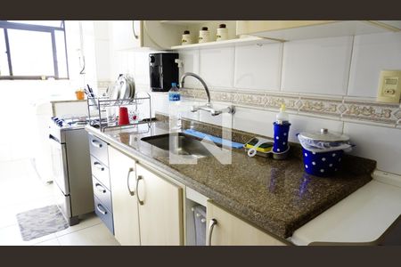 Apartamento à venda com 239m², 5 quartos e 3 vagasCozinha