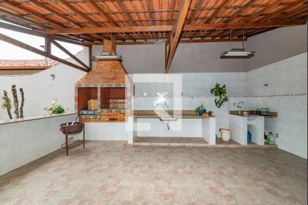 Casa à venda com 367m², 4 quartos e 5 vagas Casa à venda com 367m², 4 quartos e 5 vagasVaranda gourmet