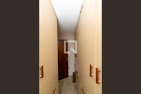 Casa à venda com 367m², 4 quartos e 5 vagas Casa à venda com 367m², 4 quartos e 5 vagasDespensa