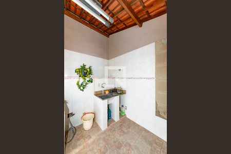 Casa à venda com 367m², 4 quartos e 5 vagas Casa à venda com 367m², 4 quartos e 5 vagasÁrea de Serviço 1