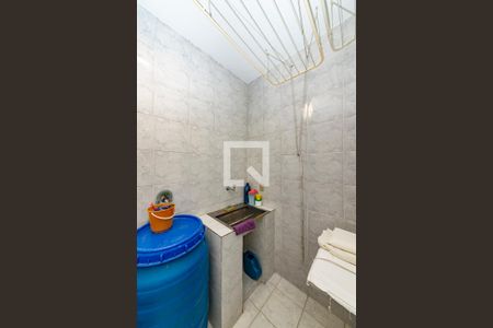 Casa à venda com 367m², 4 quartos e 5 vagas Casa à venda com 367m², 4 quartos e 5 vagasÁrea de Serviço 2