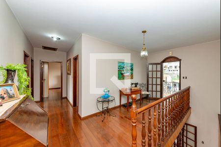 Casa à venda com 367m², 4 quartos e 5 vagas Casa à venda com 367m², 4 quartos e 5 vagasSaleta