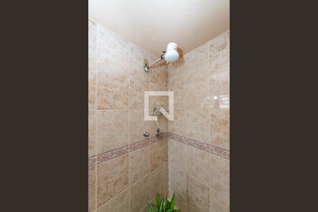 Casa à venda com 367m², 4 quartos e 5 vagas Casa à venda com 367m², 4 quartos e 5 vagasBanheiro de serviço