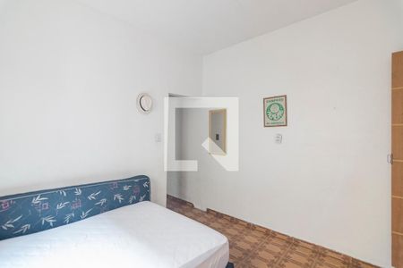 Casa à venda com 250m², 2 quartos e 2 vagas Casa à venda com 250m², 2 quartos e 2 vagasQuarto Edícula