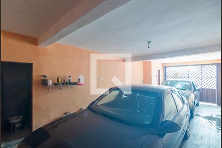 Casa à venda com 250m², 2 quartos e 2 vagas Casa à venda com 250m², 2 quartos e 2 vagasGaragem