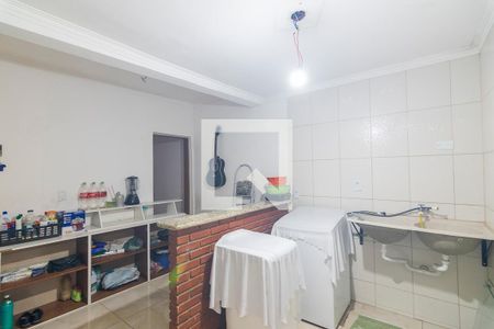 Casa à venda com 250m², 2 quartos e 2 vagas Casa à venda com 250m², 2 quartos e 2 vagasQuarto de Serviço