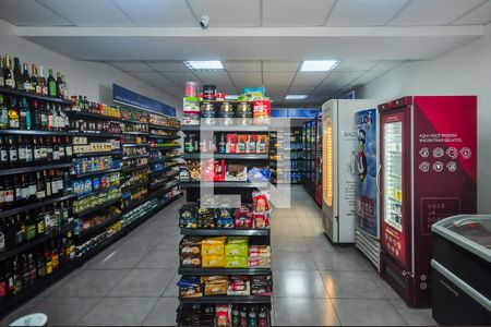 Apartamento à venda com 65m², 1 quarto e 2 vagas Apartamento à venda com 65m², 1 quarto e 2 vagasLoja de Convêniencia