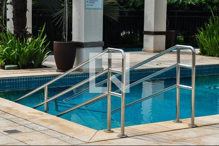 Apartamento à venda com 65m², 1 quarto e 2 vagas Apartamento à venda com 65m², 1 quarto e 2 vagasÁrea comum - Piscina