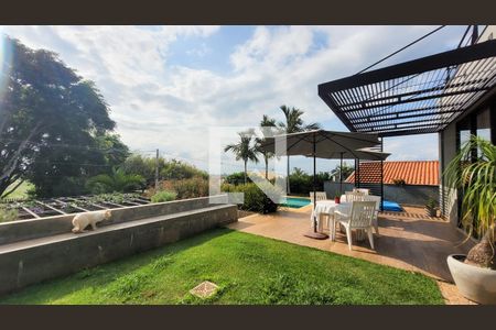 Casa de condomínio à venda com 300m², 4 quartos e 4 vagas Casa de condomínio à venda com 300m², 4 quartos e 4 vagasJardim